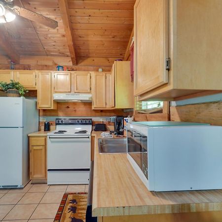 Gatlinburg Cabin With Hot Tub About 6 Mi To Downtown! Exterior photo